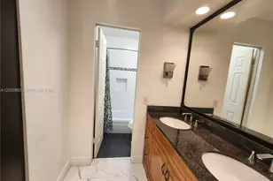 160 Cypress Club Dr, Pompano Beach, FL 33060 - Photo 9