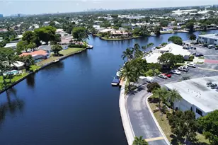 160 Cypress Club Dr, Pompano Beach, FL 33060 - Photo 15