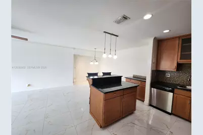 160 Cypress Club Dr #608, Pompano Beach, FL 33060 - Photo 5