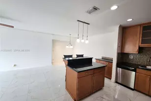160 Cypress Club Dr, Pompano Beach, FL 33060 - Photo 5