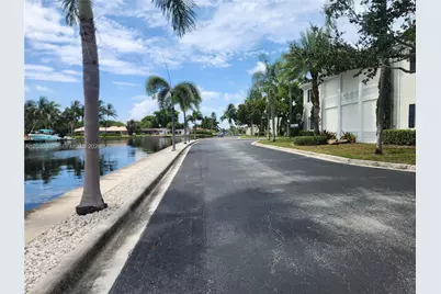 160 Cypress Club Dr #608, Pompano Beach, FL 33060 - Photo 15