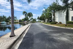160 Cypress Club Dr, Pompano Beach, FL 33060 - Photo 15