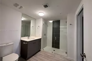 321 NE 26th St, Miami, FL 33137 - Photo 11