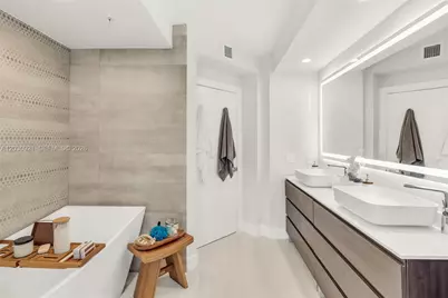 1500 Ocean Dr #707, Miami Beach, FL 33139 - Photo 23