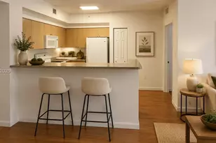 8020 N Nob Hill Rd, Tamarac, FL 33321 - Photo 5