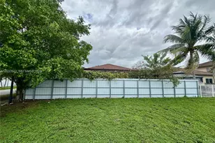 15490 SW 10th St, Miami, FL 33194 - Photo 5