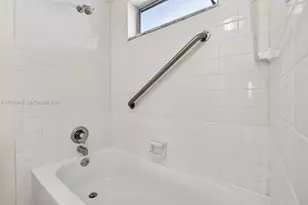 6070 NW 64th Ave, Tamarac, FL 33319 - Photo 23