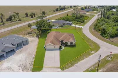 3002 Balsam Court, Labelle, FL 33935 - Photo 1