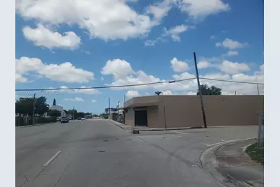 5180 NW 17th Ave, Miami, FL 33142 - Photo 11