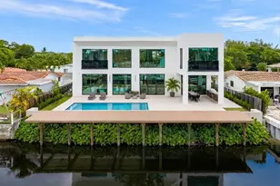2380 NE 196th St, Miami, FL 33180 - Photo 13