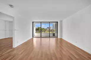 20355 NE 34th Ct, Aventura, FL 33180 - Photo 3