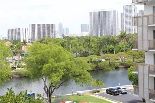 3475 N Country Club Dr, Aventura, FL 33180 - Photo 3