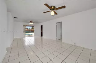 3210 SW 94th Ct, Miami, FL 33165 - Photo 7