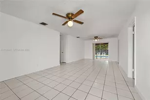 3210 SW 94th Ct, Miami, FL 33165 - Photo 5