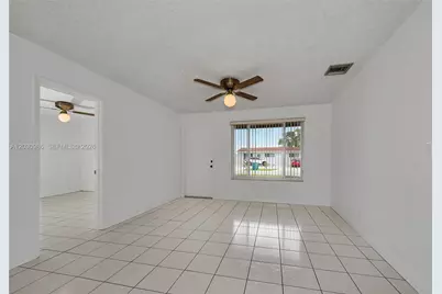 3210 SW 94th Ct, Miami, FL 33165 - Photo 15