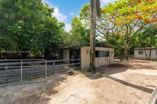 22065 SW 167th Ave, Miami, FL 33170 - Photo 5