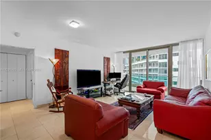 1331 Brickell Bay Dr, Miami, FL 33131 - Photo 3