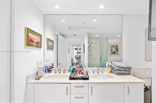 1331 Brickell Bay Dr, Miami, FL 33131 - Photo 25