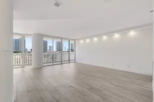 1000 Island Blvd, Aventura, FL 33160 - Photo 5