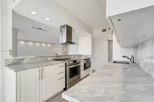 1000 Island Blvd, Aventura, FL 33160 - Photo 21