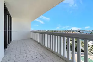 1000 Island Blvd, Aventura, FL 33160 - Photo 33