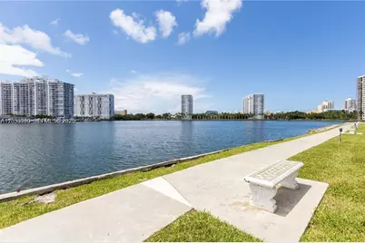 3020 Marcos Dr #S110, Aventura, FL 33160 - Photo 9