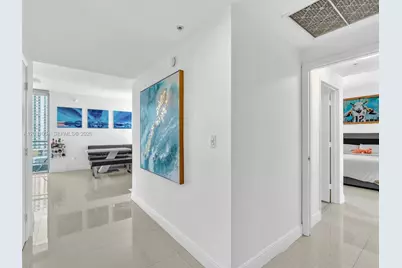 90 SW 3rd St #2013, Miami, FL 33130 - Photo 15