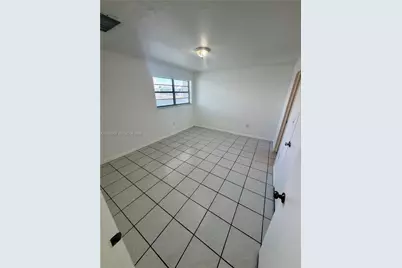 2001 Bay Dr #401, Miami Beach, FL 33141 - Photo 7