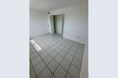 2001 Bay Dr #401, Miami Beach, FL 33141 - Photo 11