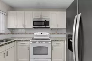 330 NW 114th Ave, Sweetwater, FL 33172 - Photo 5