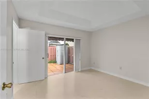 330 NW 114th Ave, Sweetwater, FL 33172 - Photo 7