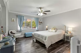 120 Golden Isles Dr, Hallandale Beach, FL 33009 - Photo 11