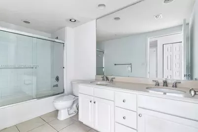 2000 N Bayshore Dr #420, Miami, FL 33137 - Photo 9