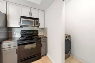 2000 N Bayshore Dr, Miami, FL 33137 - Photo 3