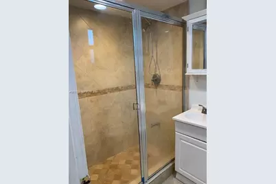 6490 Collins Ave #3, Miami Beach, FL 33141 - Photo 11