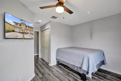 1363 Avon Ln, North Lauderdale, FL 33068 - Photo 25