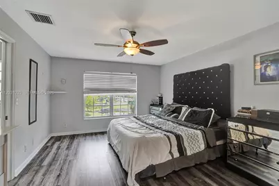1363 Avon Ln, North Lauderdale, FL 33068 - Photo 15