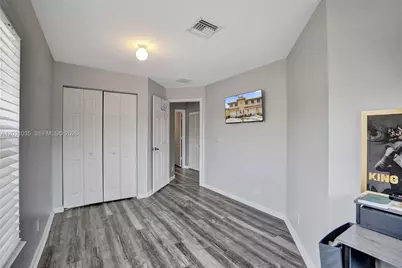 1363 Avon Ln, North Lauderdale, FL 33068 - Photo 27