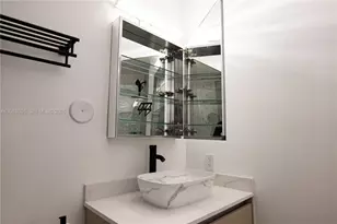 1721 SW 13th St, Miami, FL 33145 - Photo 15