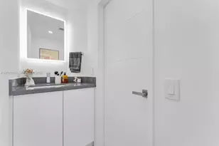 701 Brickell Key Blvd, Miami, FL 33131 - Photo 13