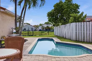 2160 NW 188th Terrace, Pembroke Pines, FL 33029 - Photo 21