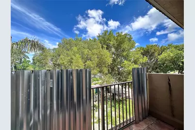 687 SW 10th St, Florida City, FL 33034 - Photo 15