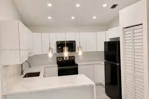 18145 NW 61st Ave, Hialeah, FL 33015 - Photo 9