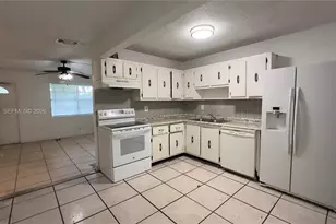 4754 Chariot Cir, Greenacres, FL 33463 - Photo 3