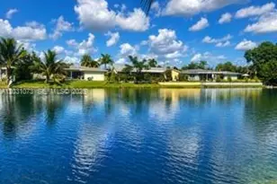 7551 SW 42nd Pl, Davie, FL 33314 - Photo 3