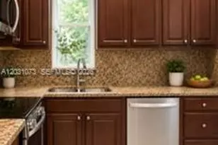 7551 SW 42nd Pl, Davie, FL 33314 - Photo 11