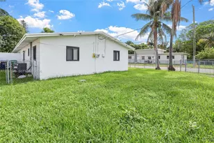 11002 NE 13th Ave, Miami, FL 33161 - Photo 15