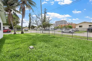 11002 NE 13th Ave, Miami, FL 33161 - Photo 17