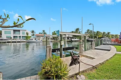 2015 NE 120th Rd, North Miami, FL 33181 - Photo 55