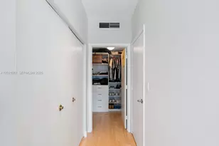 90 SW 3rd St, Miami, FL 33130 - Photo 23